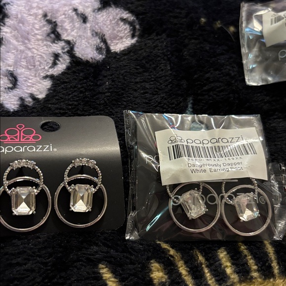 Dangerously Dapper - Picture 4 of 6